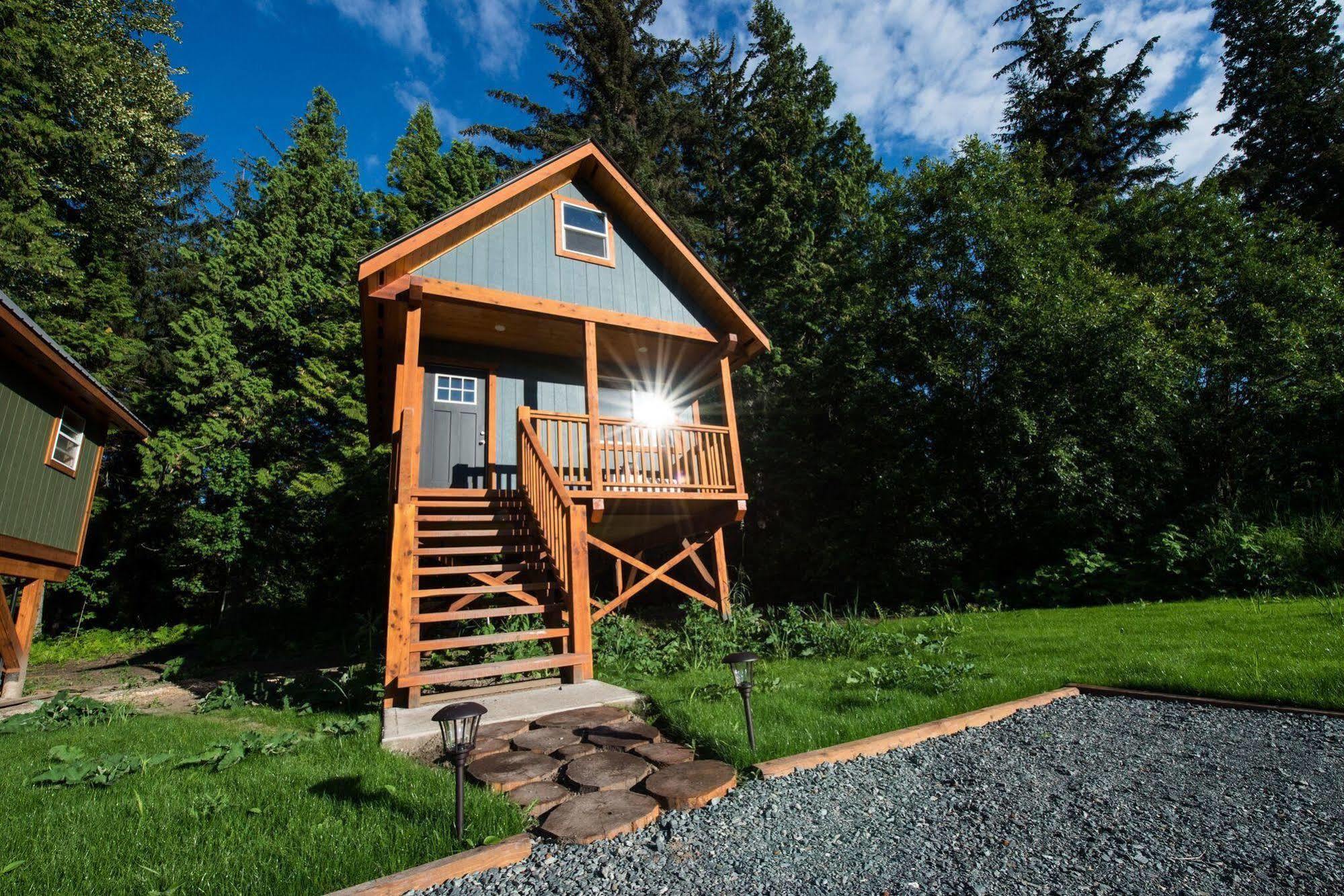 Hidden Acres Farm And Treehouse Resort Terrace Exterior foto